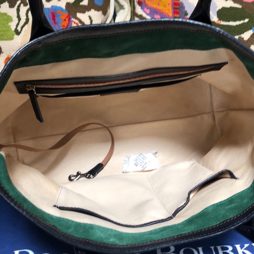 Dooney & Bourke - Picture 8 of 11